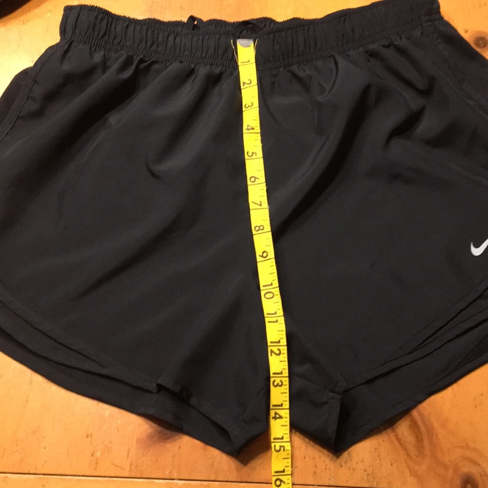 Nike Tempo Shorts - Picture 4 of 5